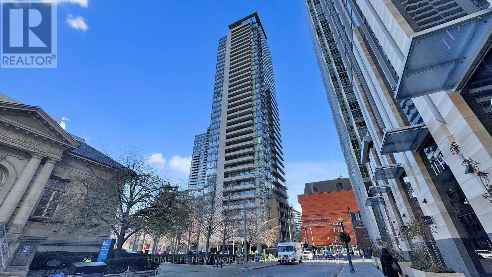 MLS® listing #29555602 for sale located at 312 - 18 YORKVILLE AVENUE