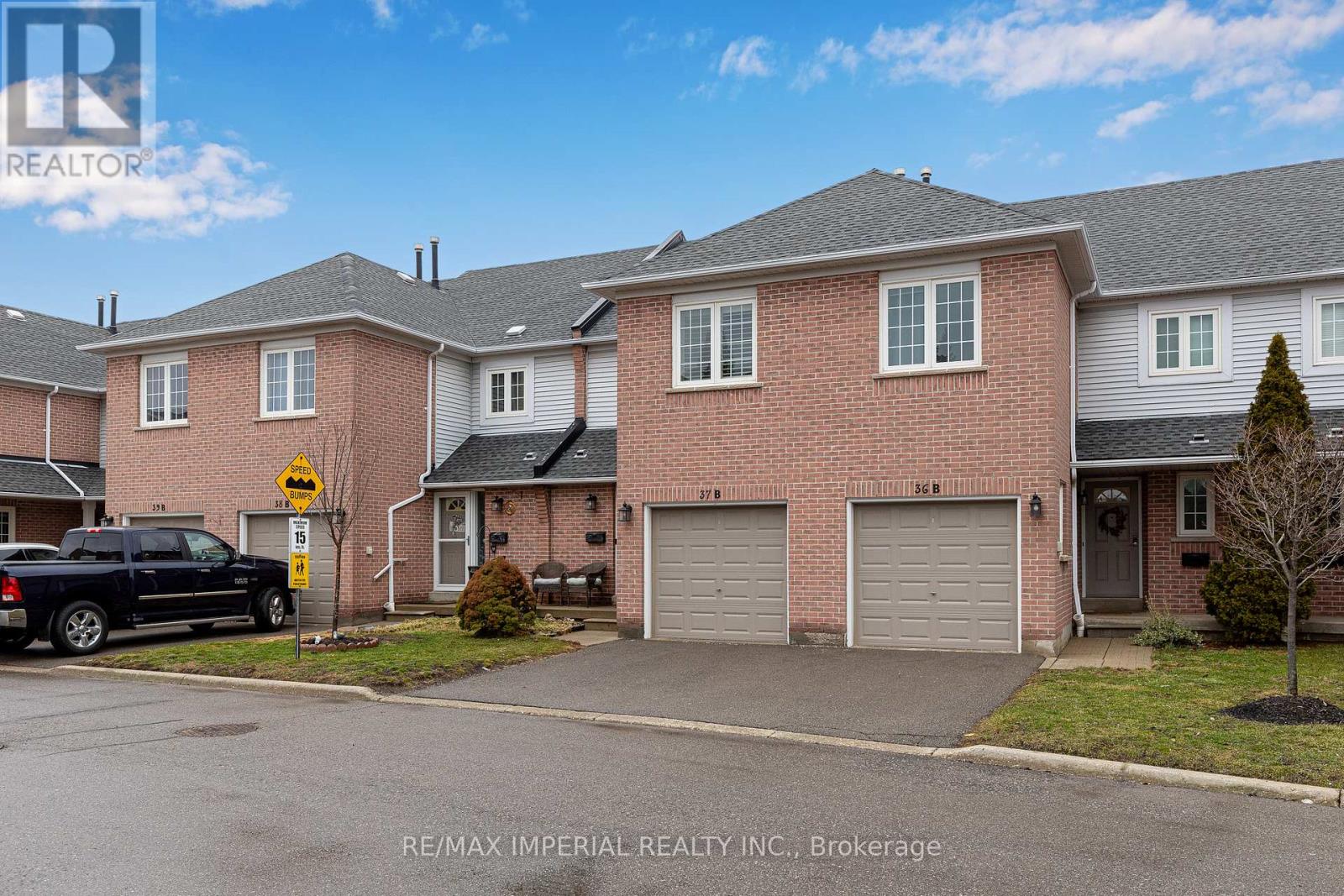 MLS® listing #29555779 for sale located at 37B - 5305 GLEN ERIN DRIVE