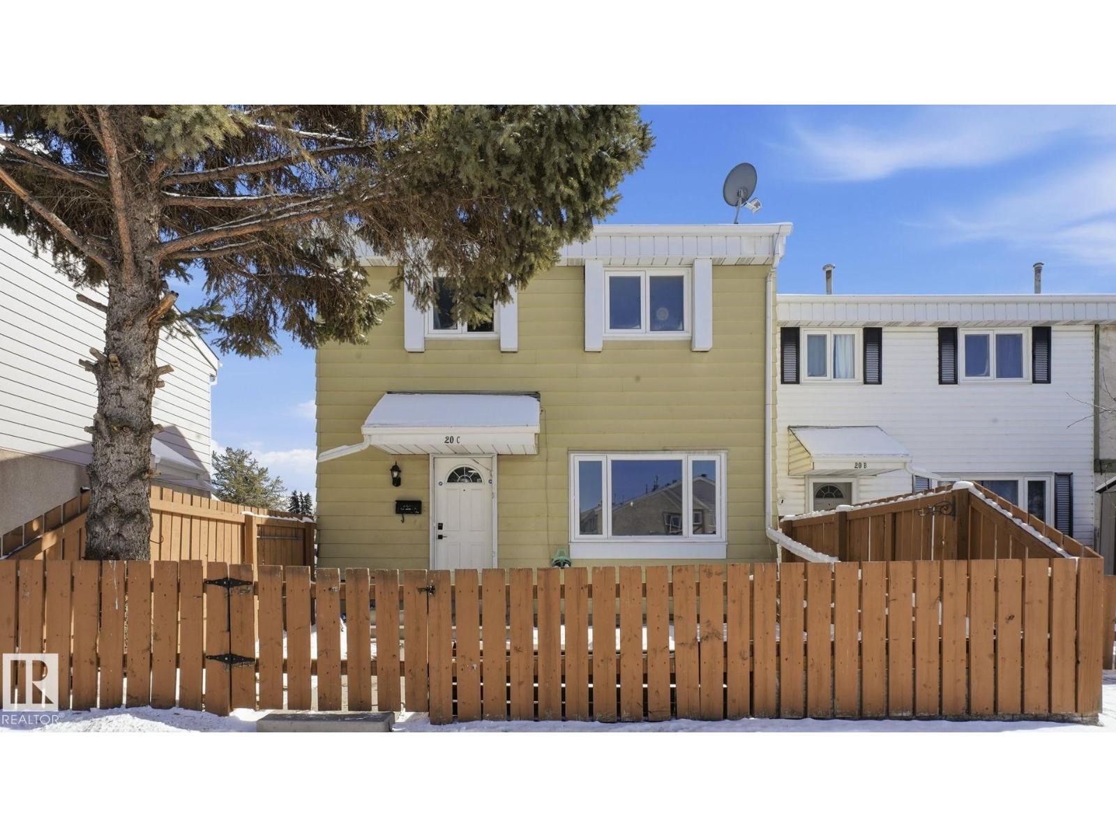 MLS® listing #29555875 for sale located at 20C CALLINGWOOD CO NW