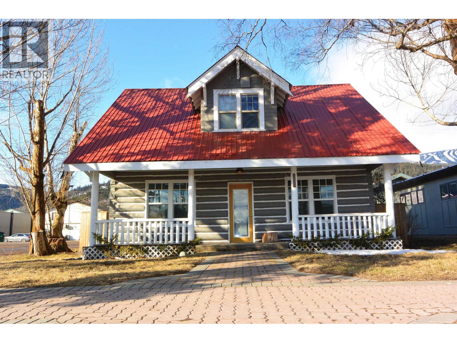 MLS® listing #29557445 for sale located at 3875 SECOND AVENUE