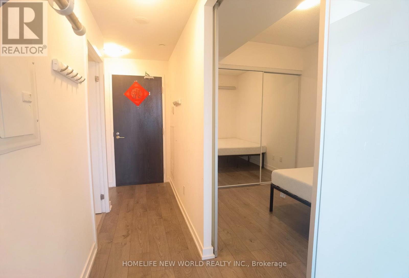 MLS® listing #29557629 for sale located at 822 - 297 COLLEGE STREET