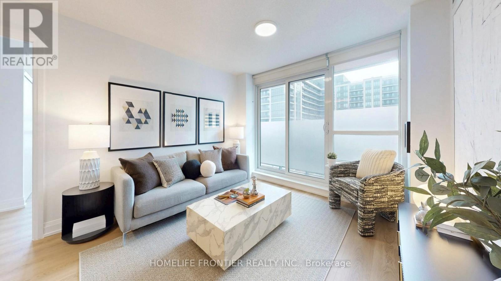 223 - 370 HIGHWAY 7 E, N12957572, Ontario,