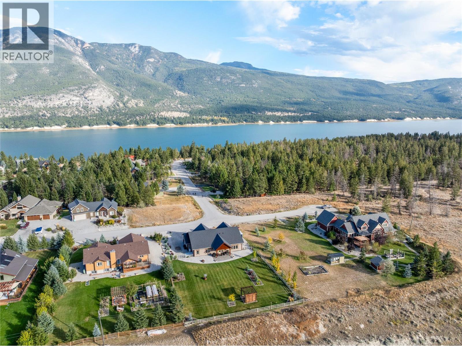 MLS® listing #29558487 for sale located at 6909 Columbia Ridge Drive