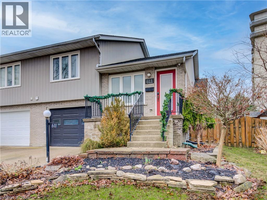 MLS® listing #29558951 for sale located at 611 SPRINGBANK Avenue N