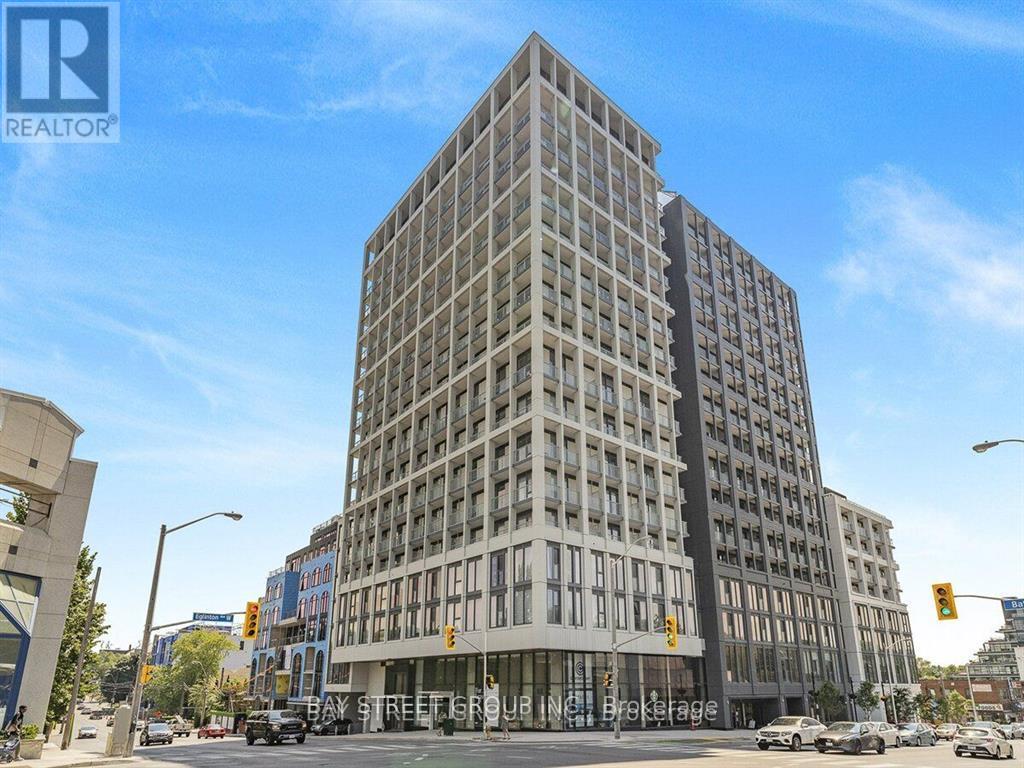 MLS® listing #29559015 for sale located at 821 - 2020 BATHURST STREET