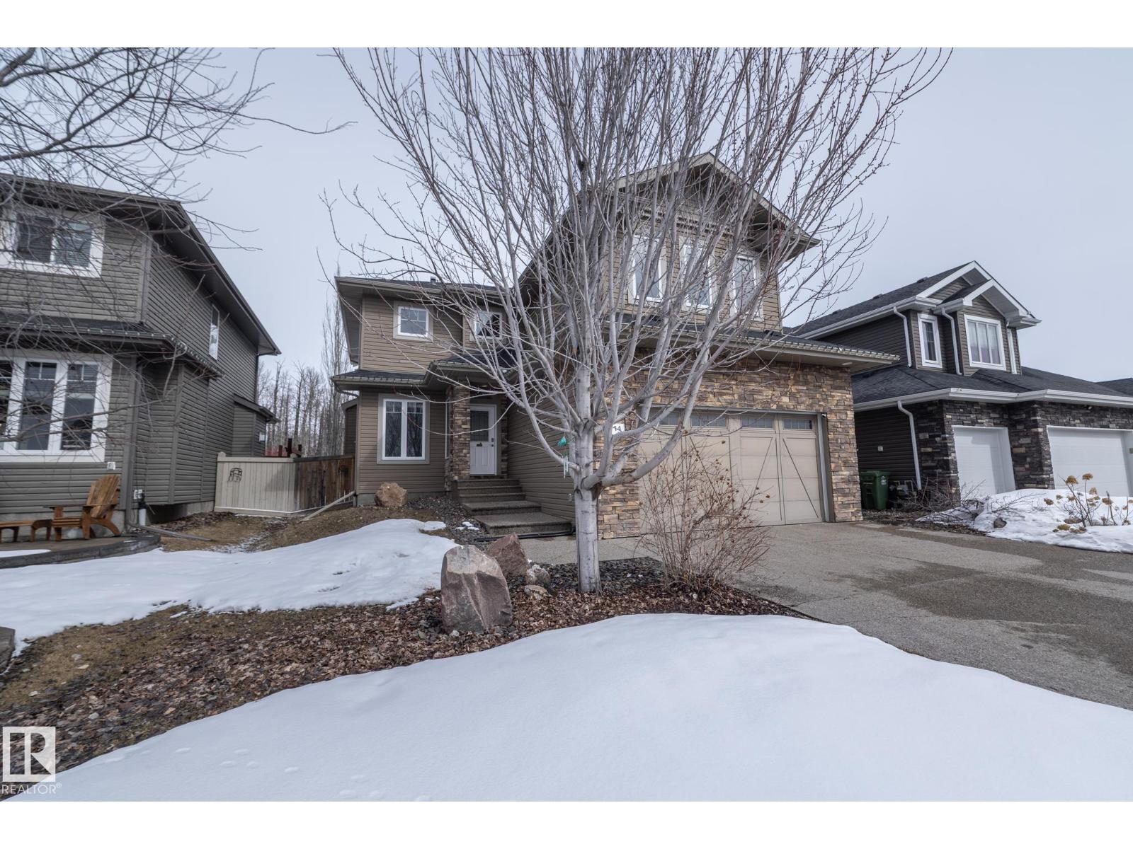 MLS® listing #29559061 for sale located at 14 EDGEWATER TERR North