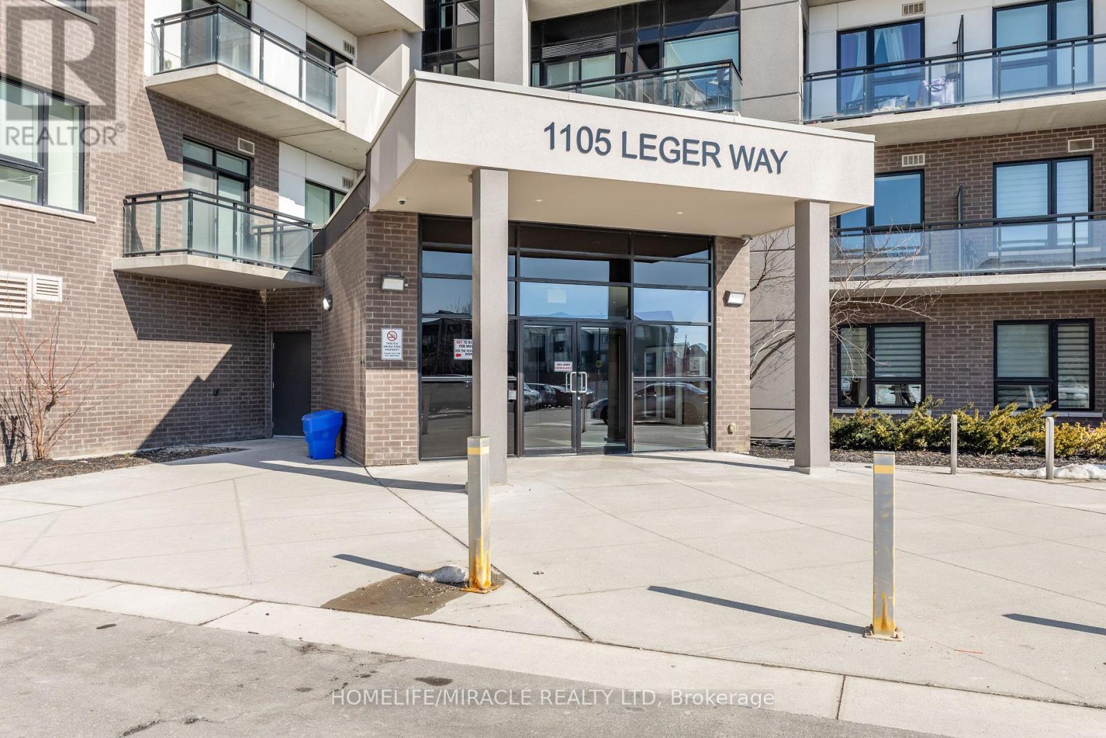MLS® listing #29559184 for sale located at 421 - 1105 LEGER WAY