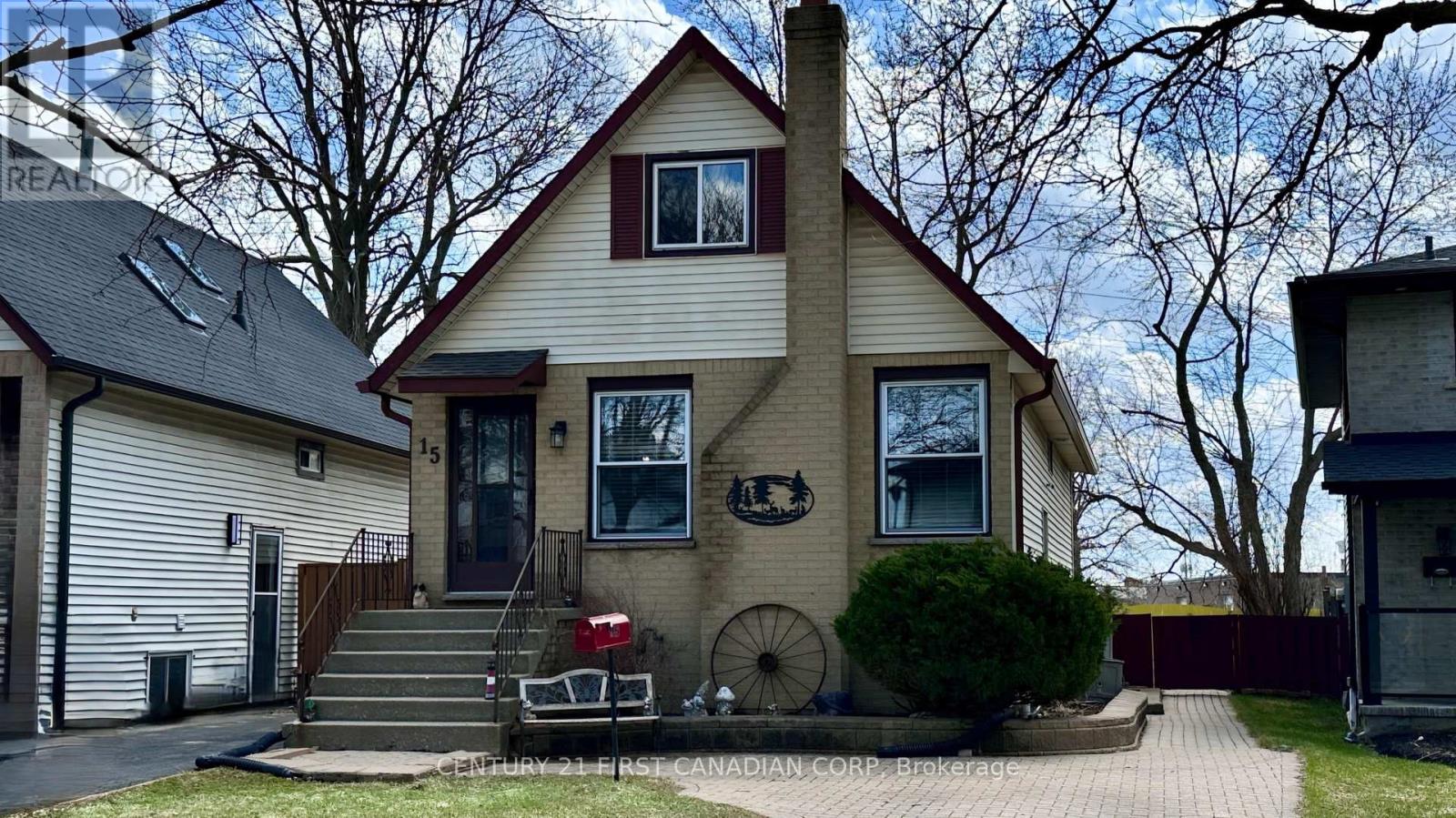 MLS® listing #29559836 for sale located at 15 CHANCTON CRESCENT