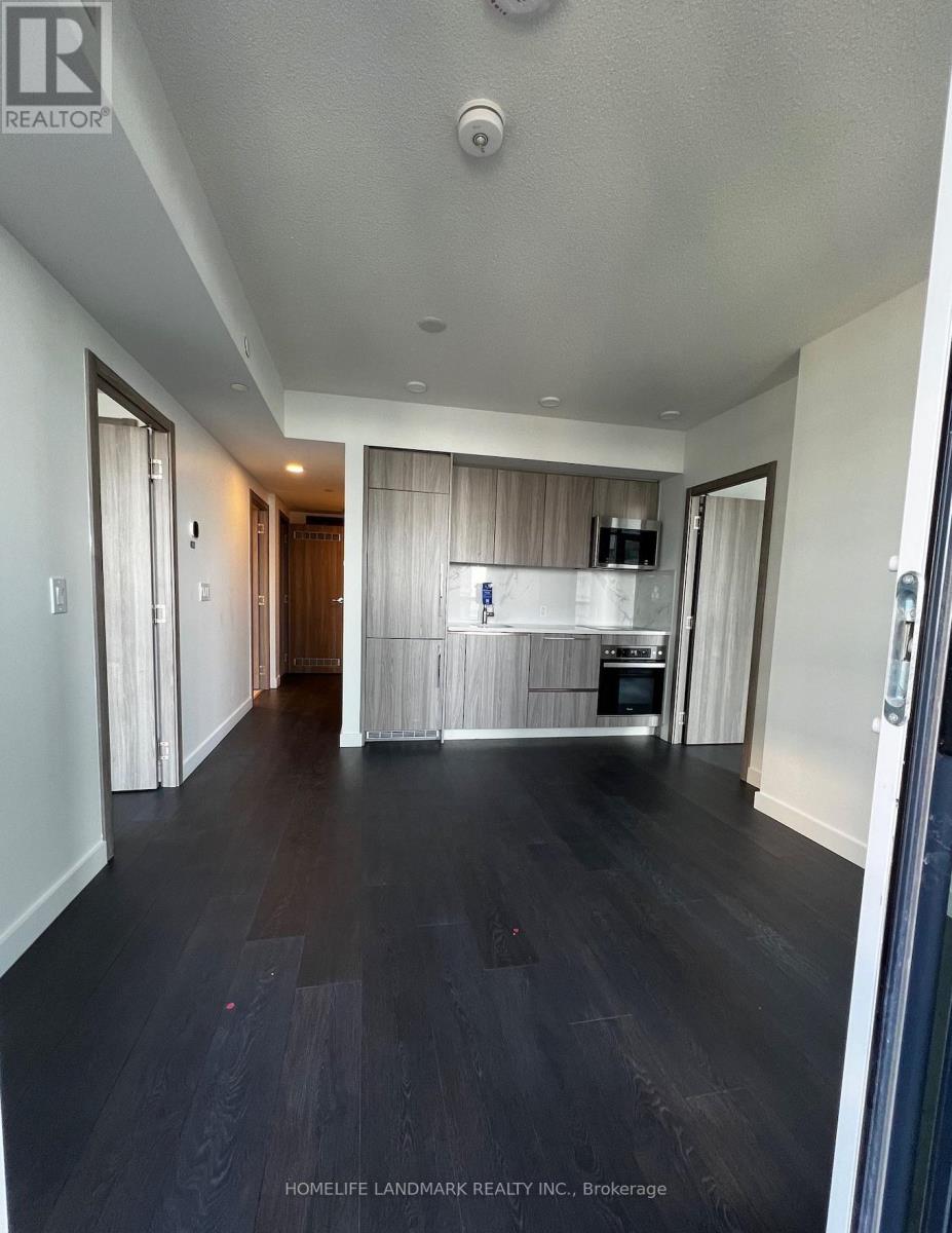 MLS® listing #29559842 for sale located at 3808 - 38 WIDMER STREET