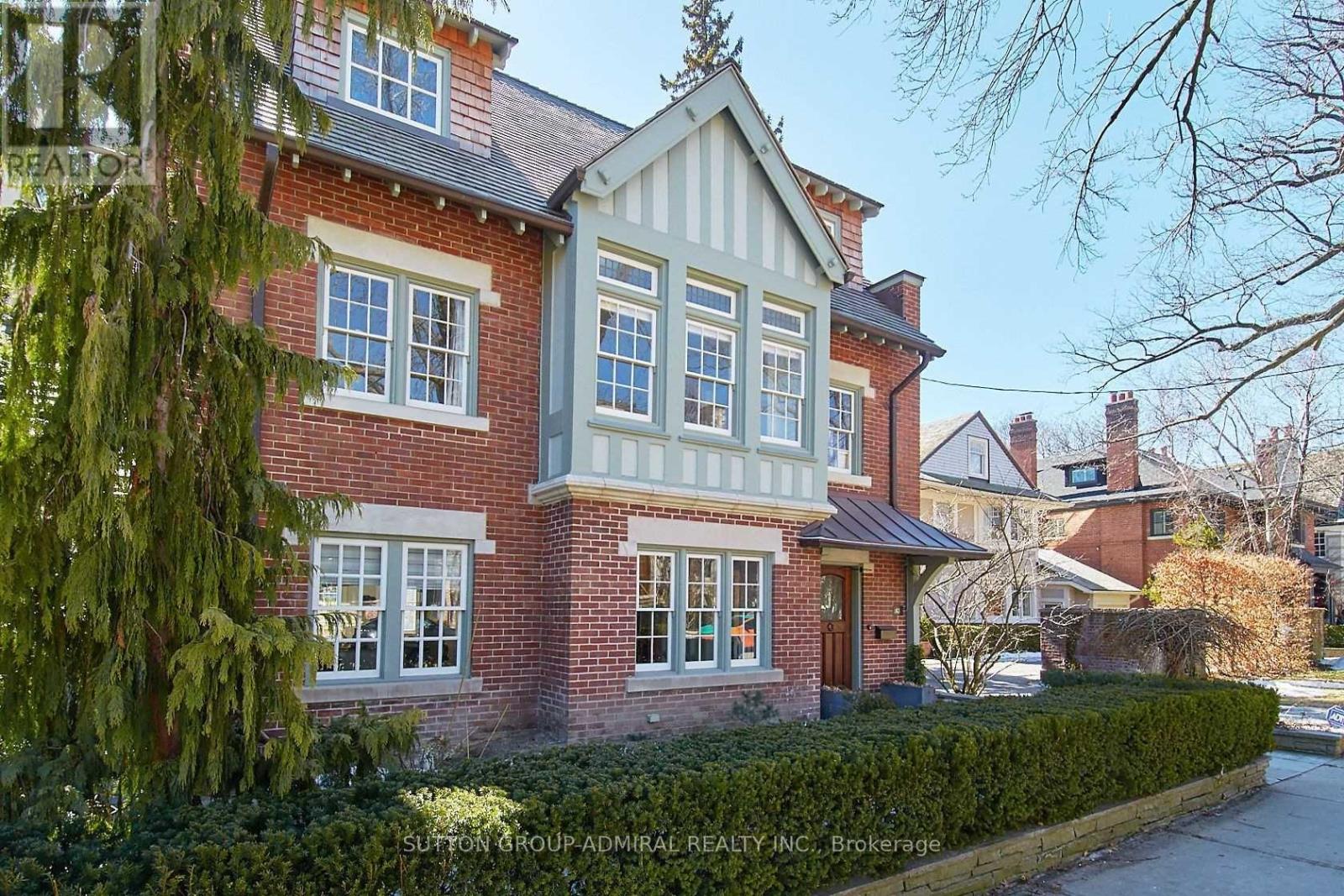 MLS® listing #29559993 for sale located at 63 HIGHLAND AVENUE