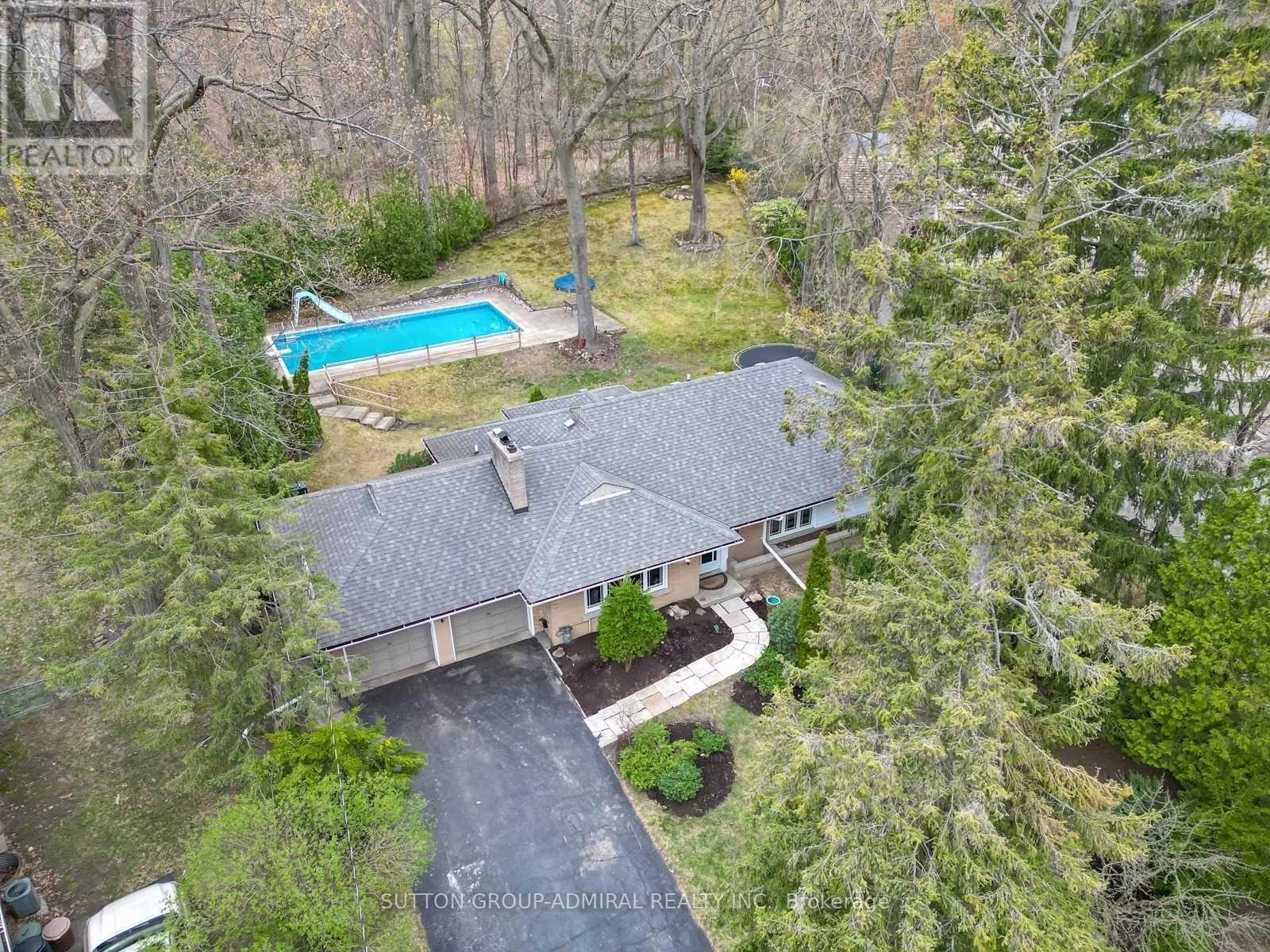 MLS® listing #29560014 for sale located at 97 VALECREST DRIVE