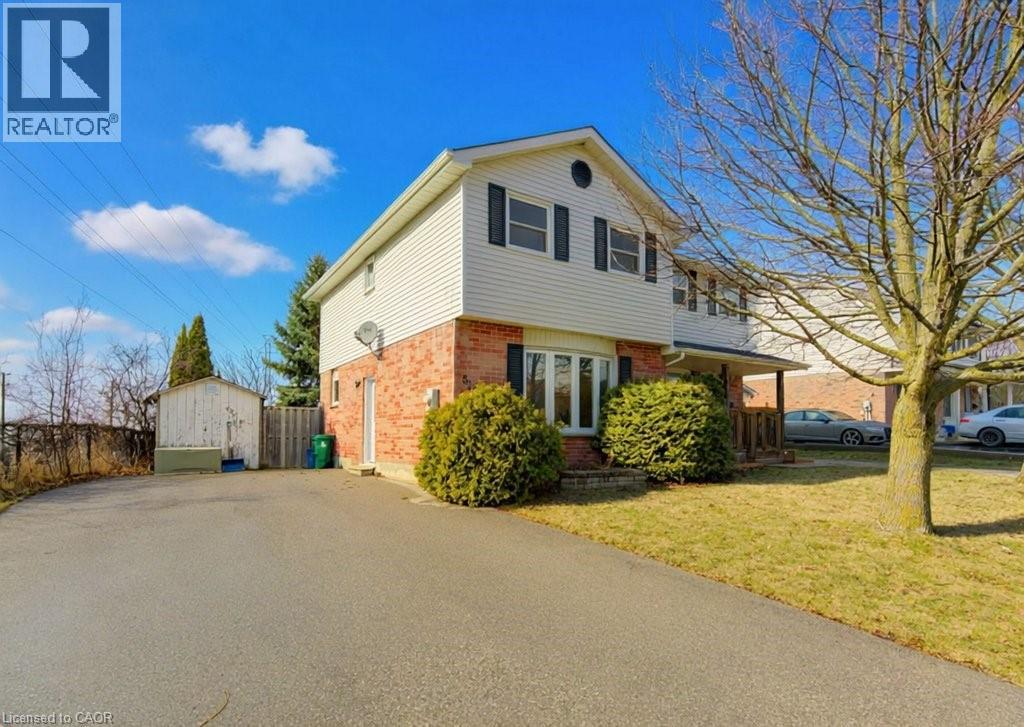 MLS® listing #29560053 for sale located at 828 ELGIN Street N