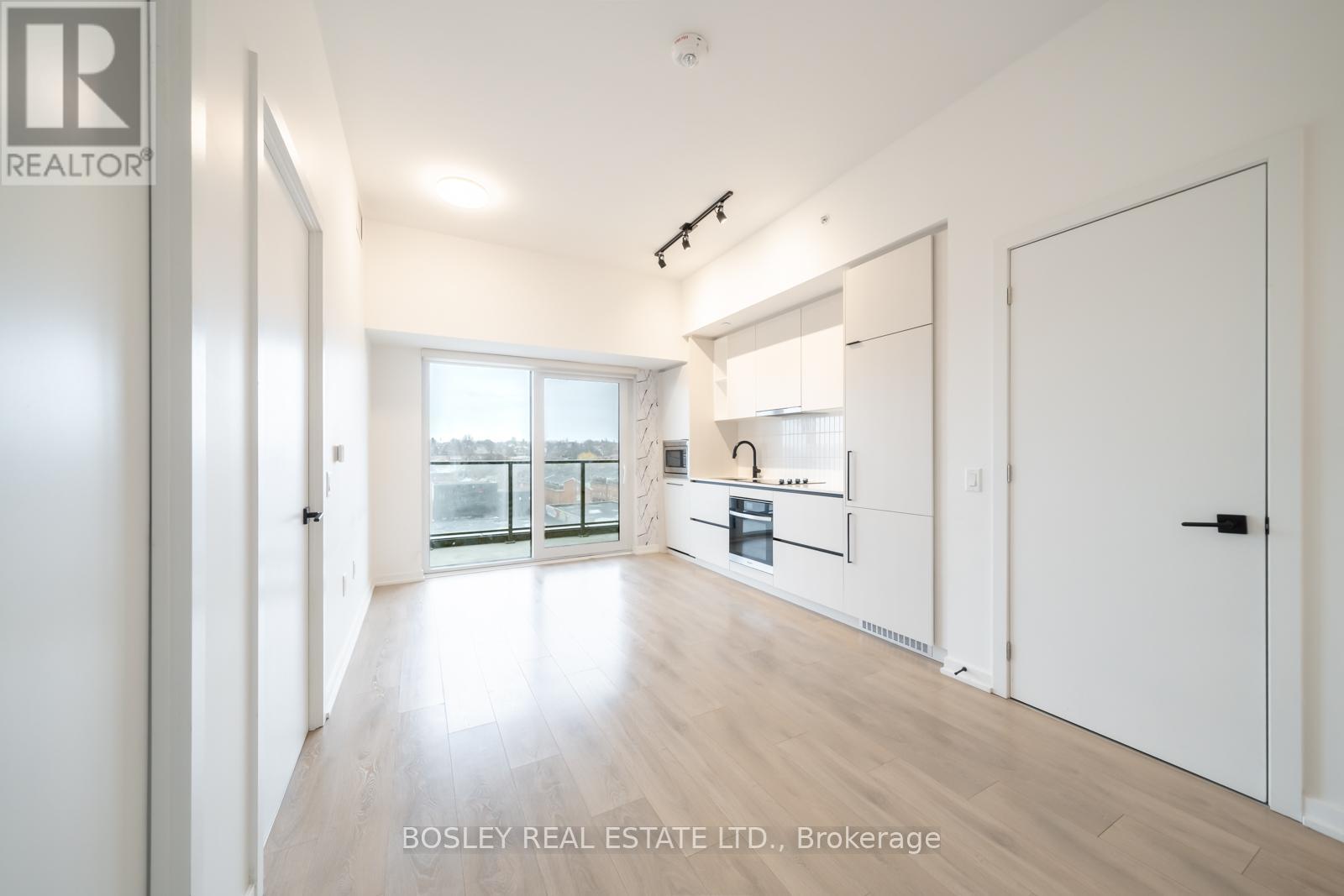 MLS® listing #29560646 for sale located at 606 - 1285 DUPONT STREET