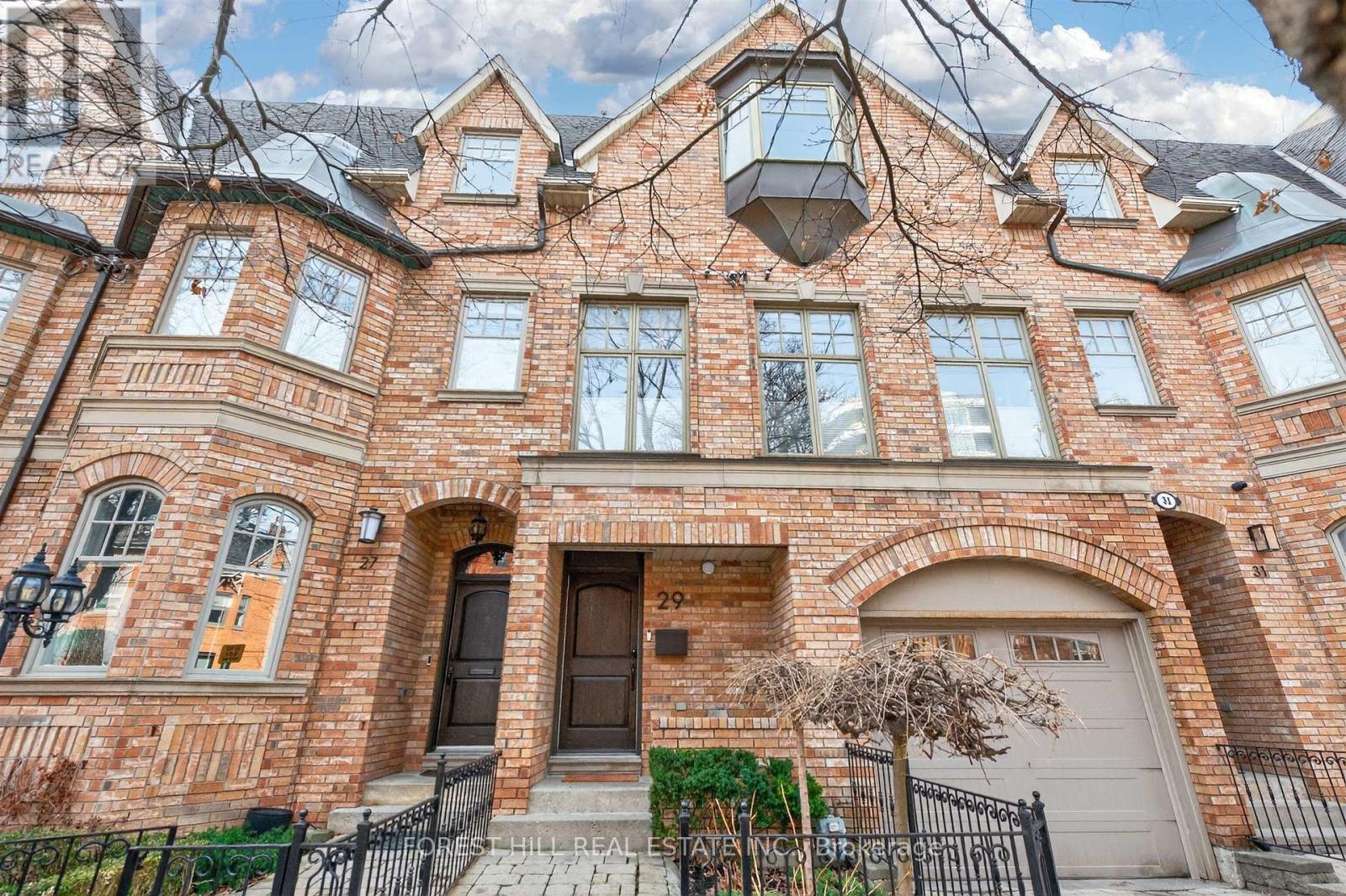 MLS® listing #29560834 for sale located at 29 WEBSTER AVENUE