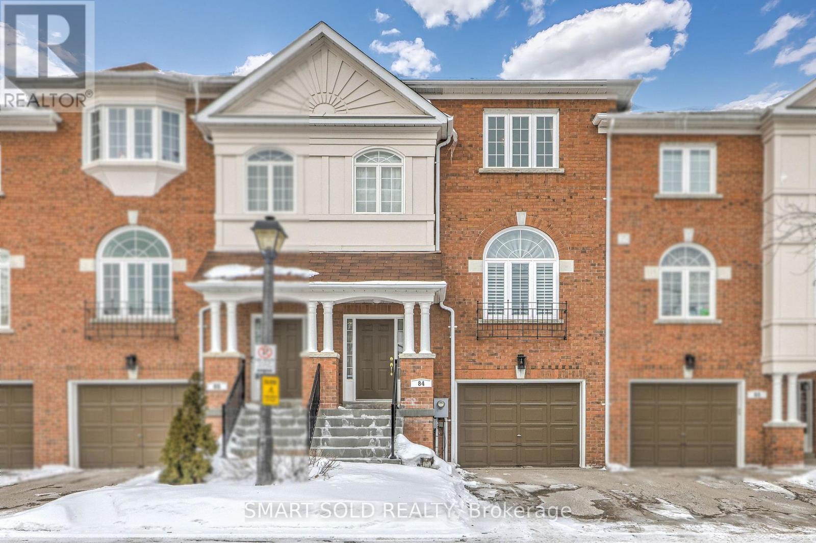 MLS® listing #29563223 for sale located at 84 - 190 HARDING BOULEVARD W