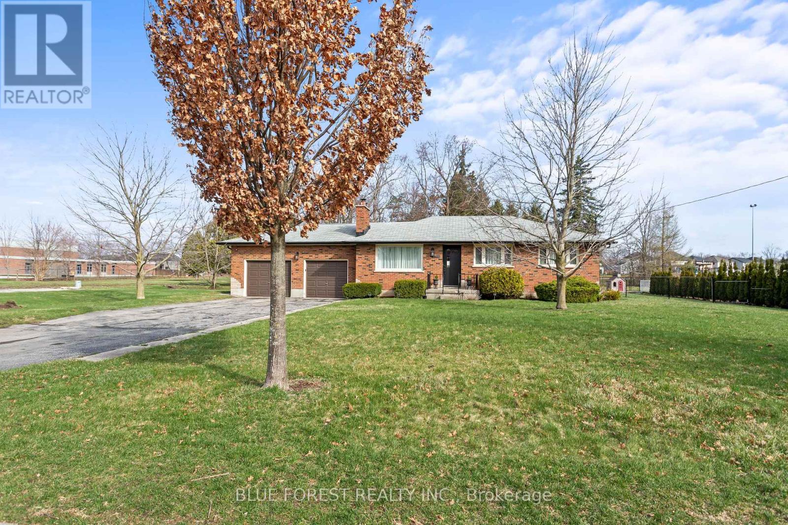 MLS® listing #29564927 for sale located at 6742 JAMES STREET