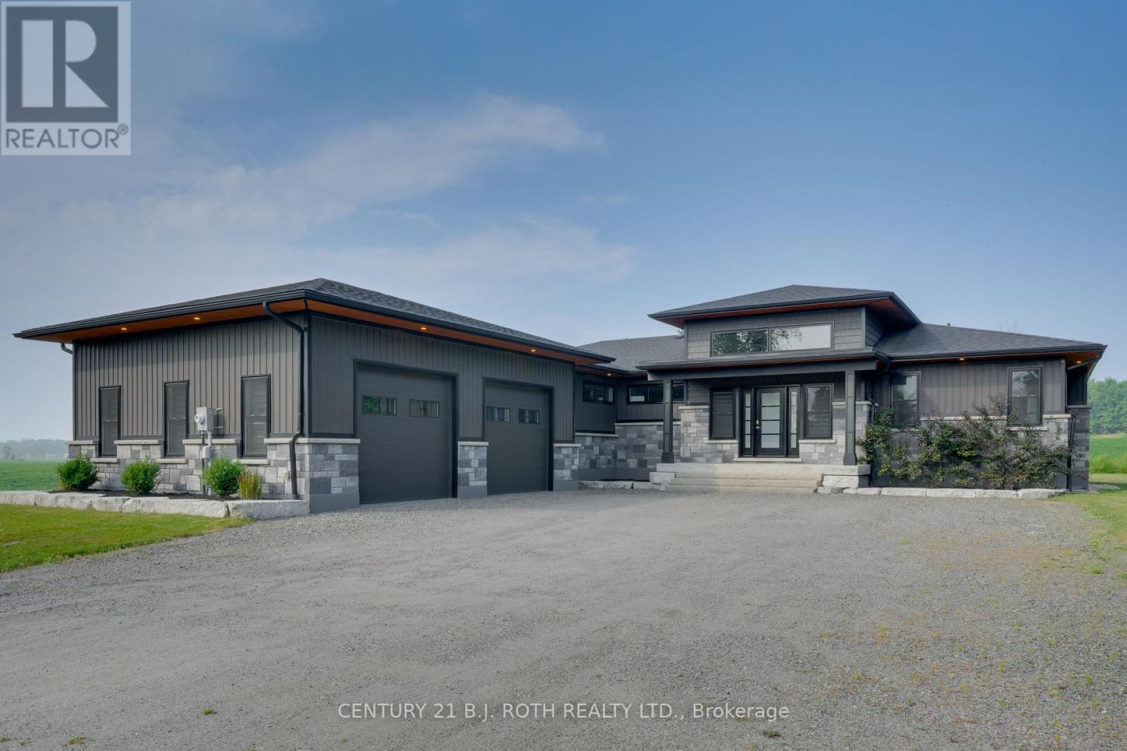 MLS® listing #29565127 for sale located at 3510 BRENNAN LINE W