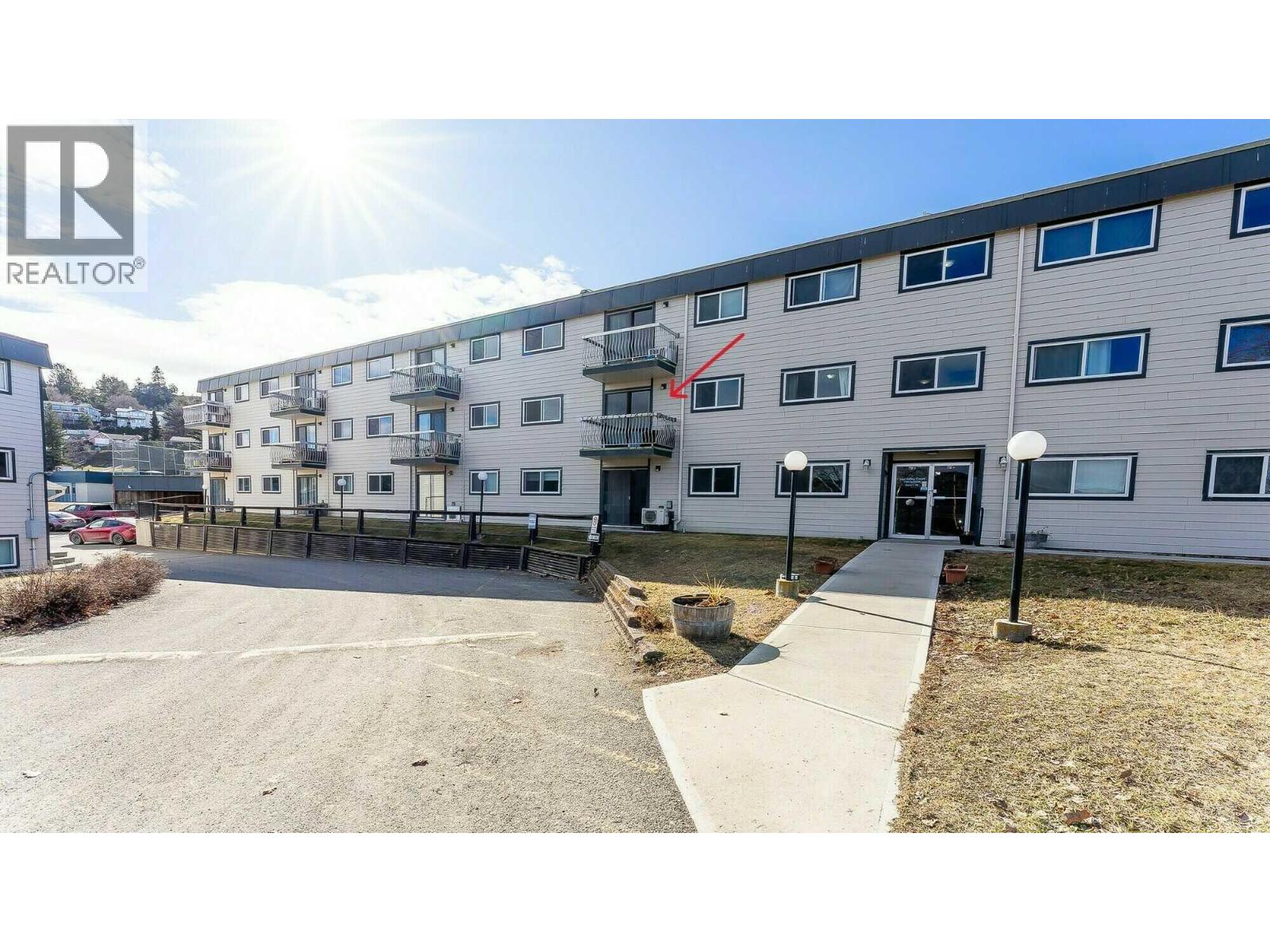 MLS® listing #29567441 for sale located at 1595 SUMMIT Drive Unit# 18