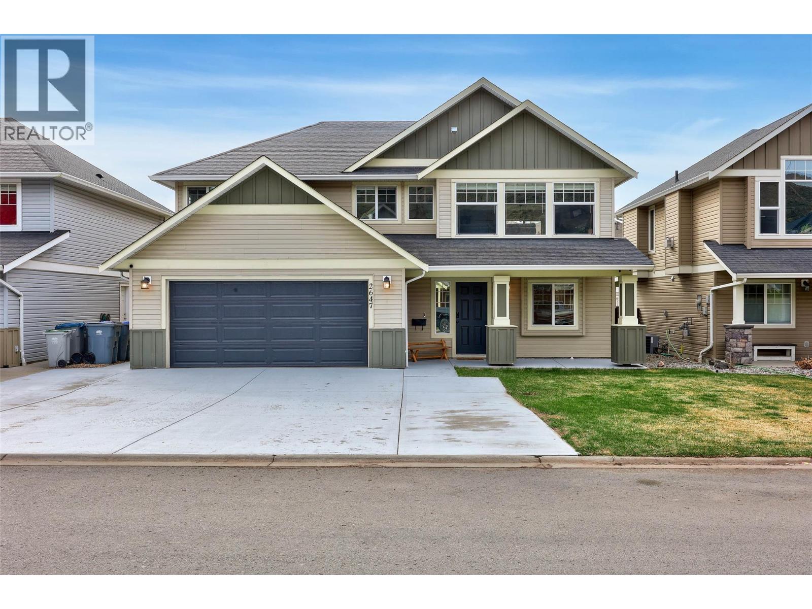 MLS® listing #29568746 for sale located at 2647 Rosewood Avenue