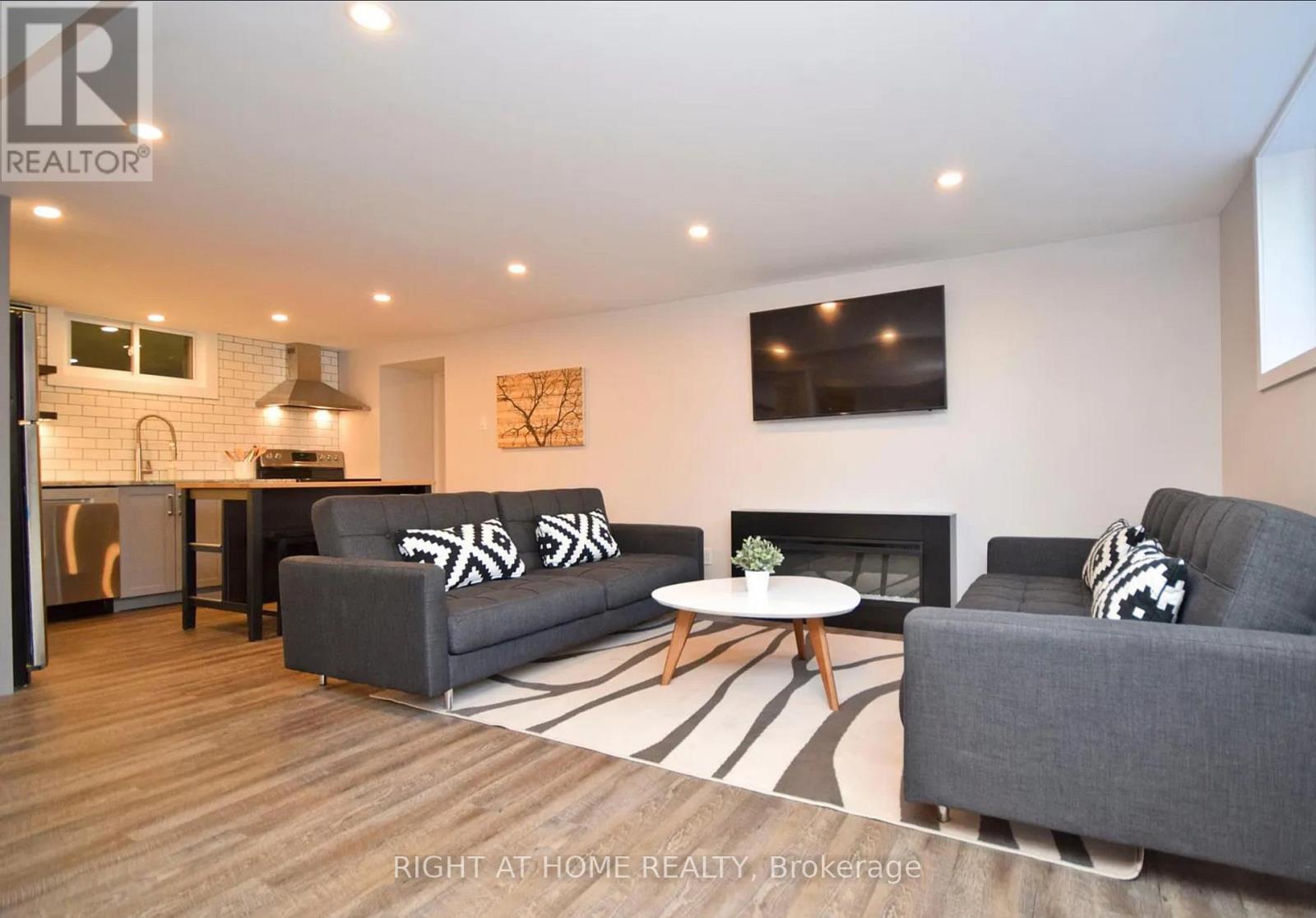 MLS® listing #29571965 for sale located at 118 LOWER CHARLOTTE STREET