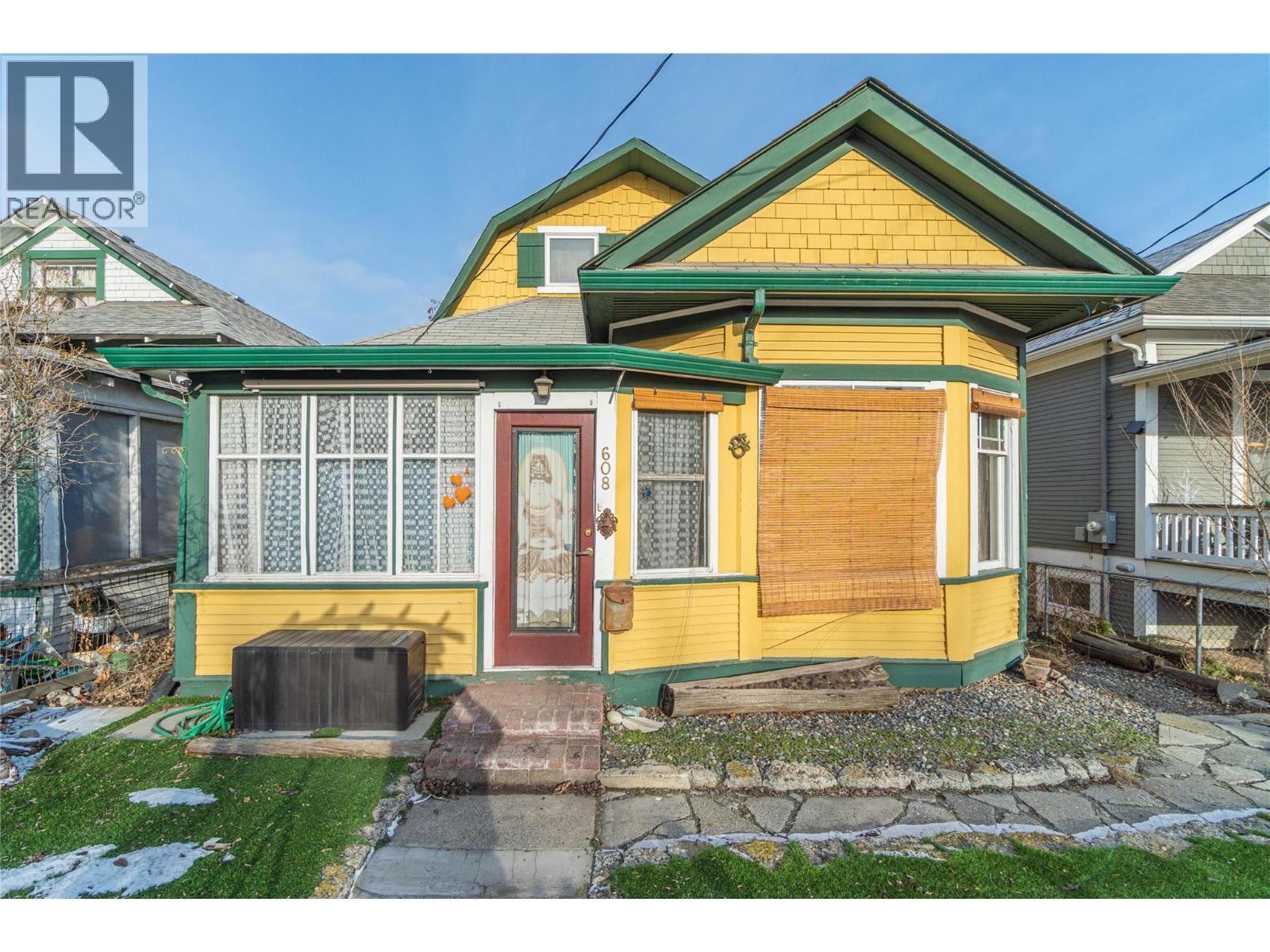 MLS® listing #29572781 for sale located at 608 St Paul Street