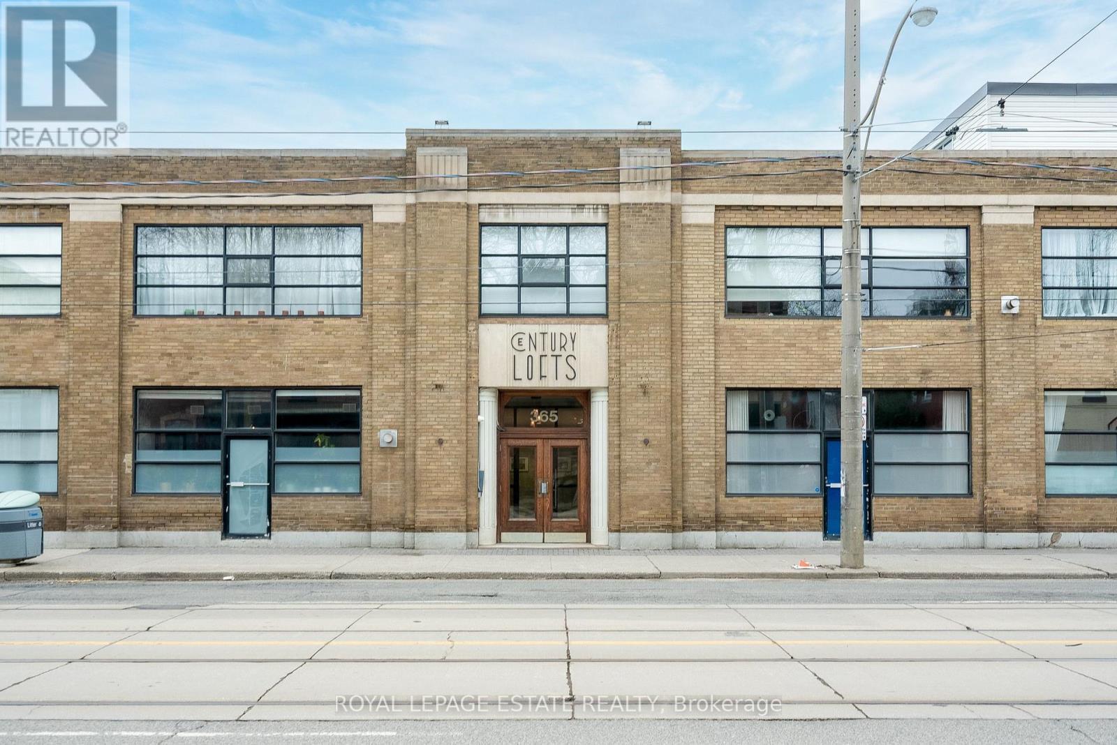 MLS® listing #29573952 for sale located at 216 - 365 DUNDAS STREET E