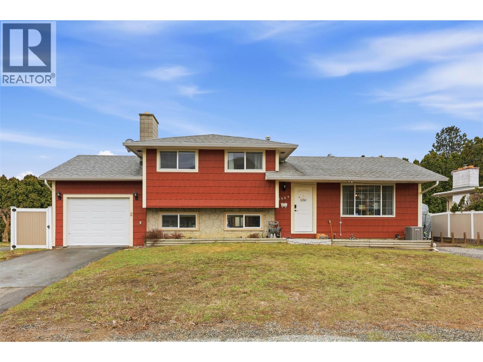 MLS® listing #29574844 for sale located at 2569 CRESTLINE Place