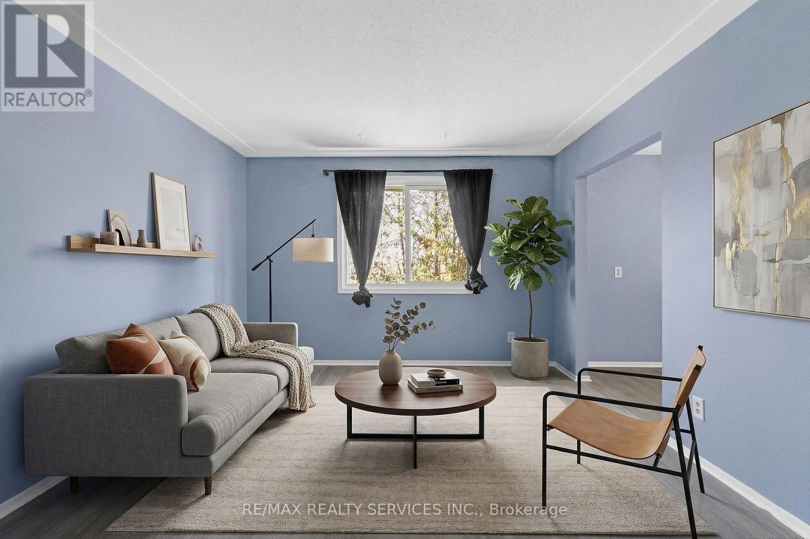 MLS® listing #29577362 for sale located at 5 - 16 EAST AVENUE