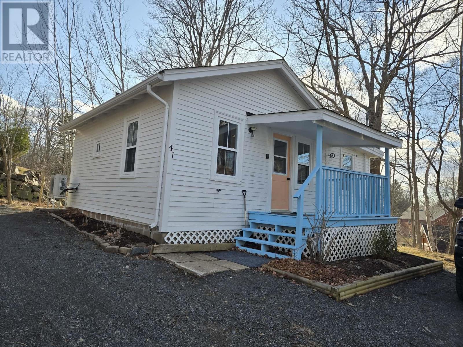 MLS® listing #29577914 for sale located at 41 Willow Avenue