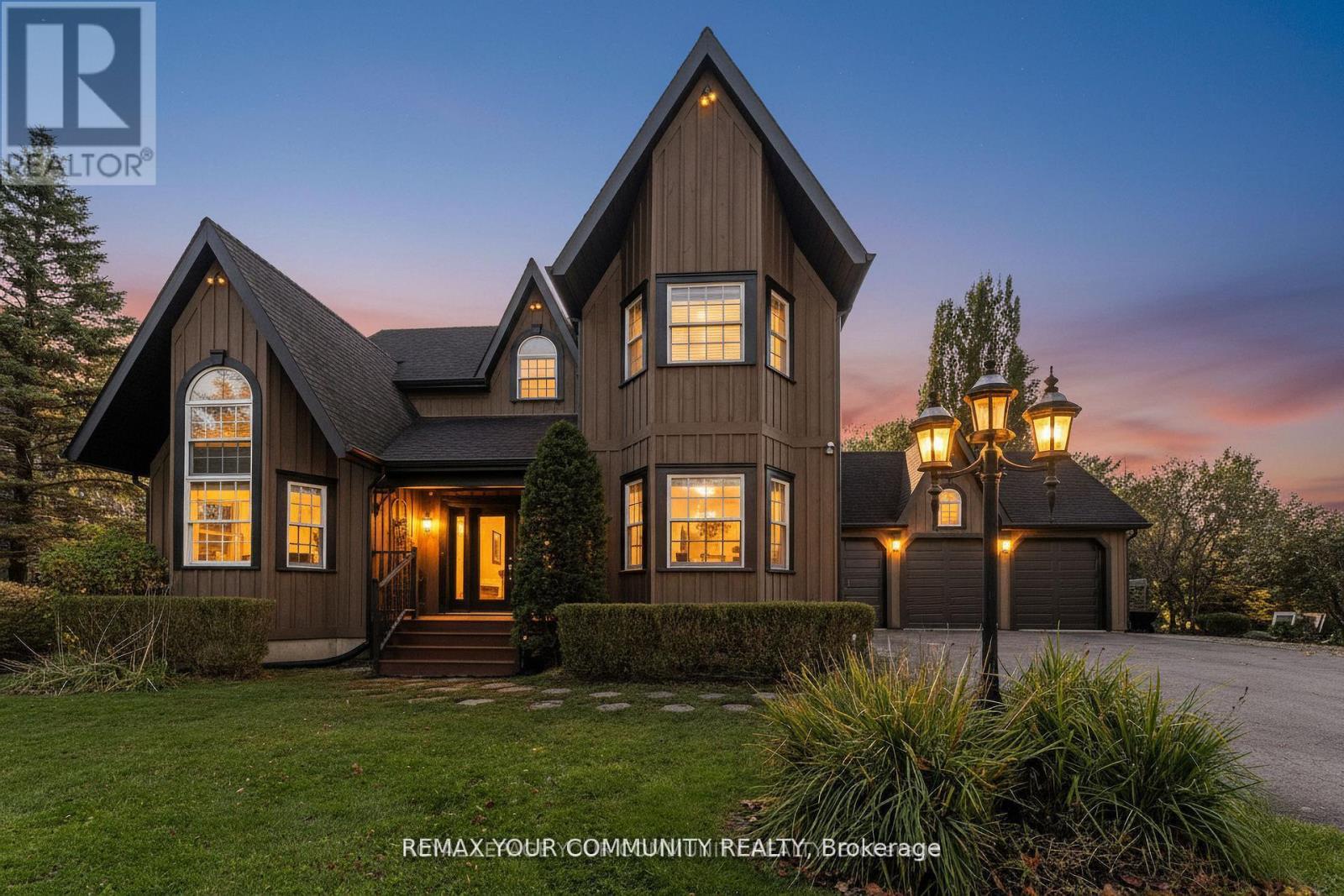 MLS® listing #29578144 for sale located at 1645 ACORN LANE