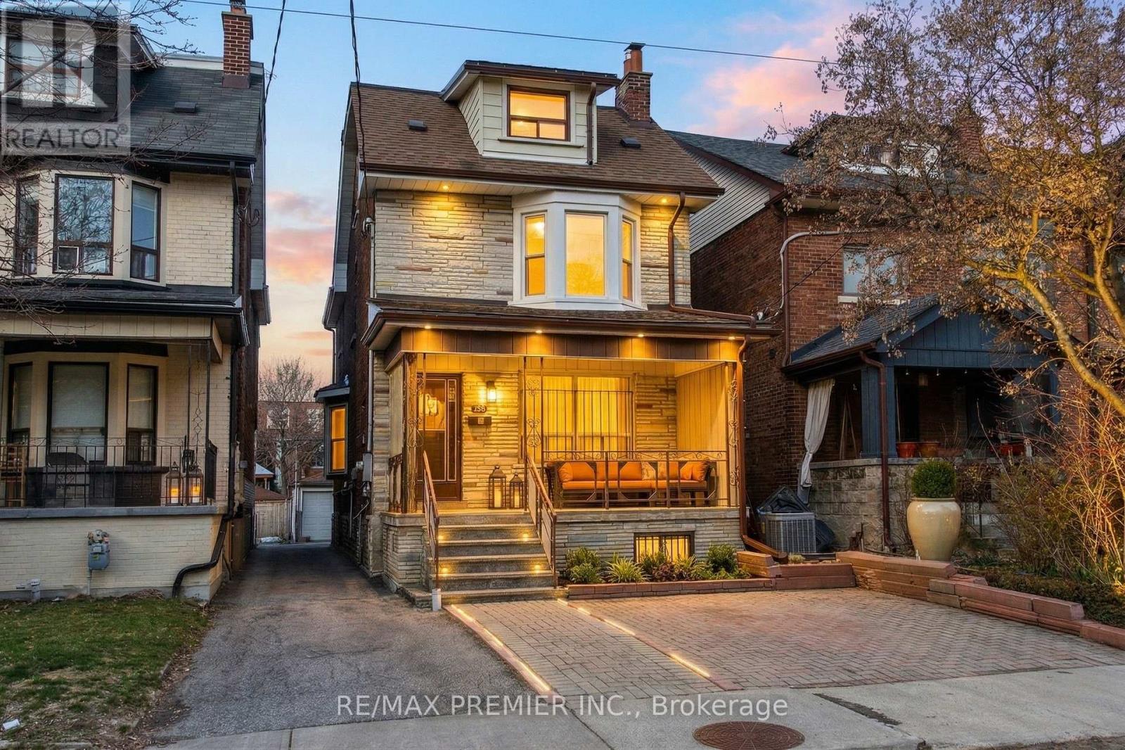 MLS® listing #29579289 for sale located at 172 LAUDER AVENUE