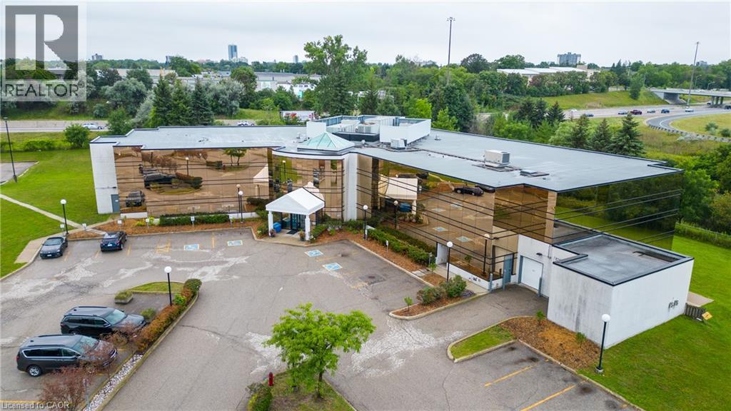 MLS® listing #29582709 for sale located at 575 RIVERBEND Drive