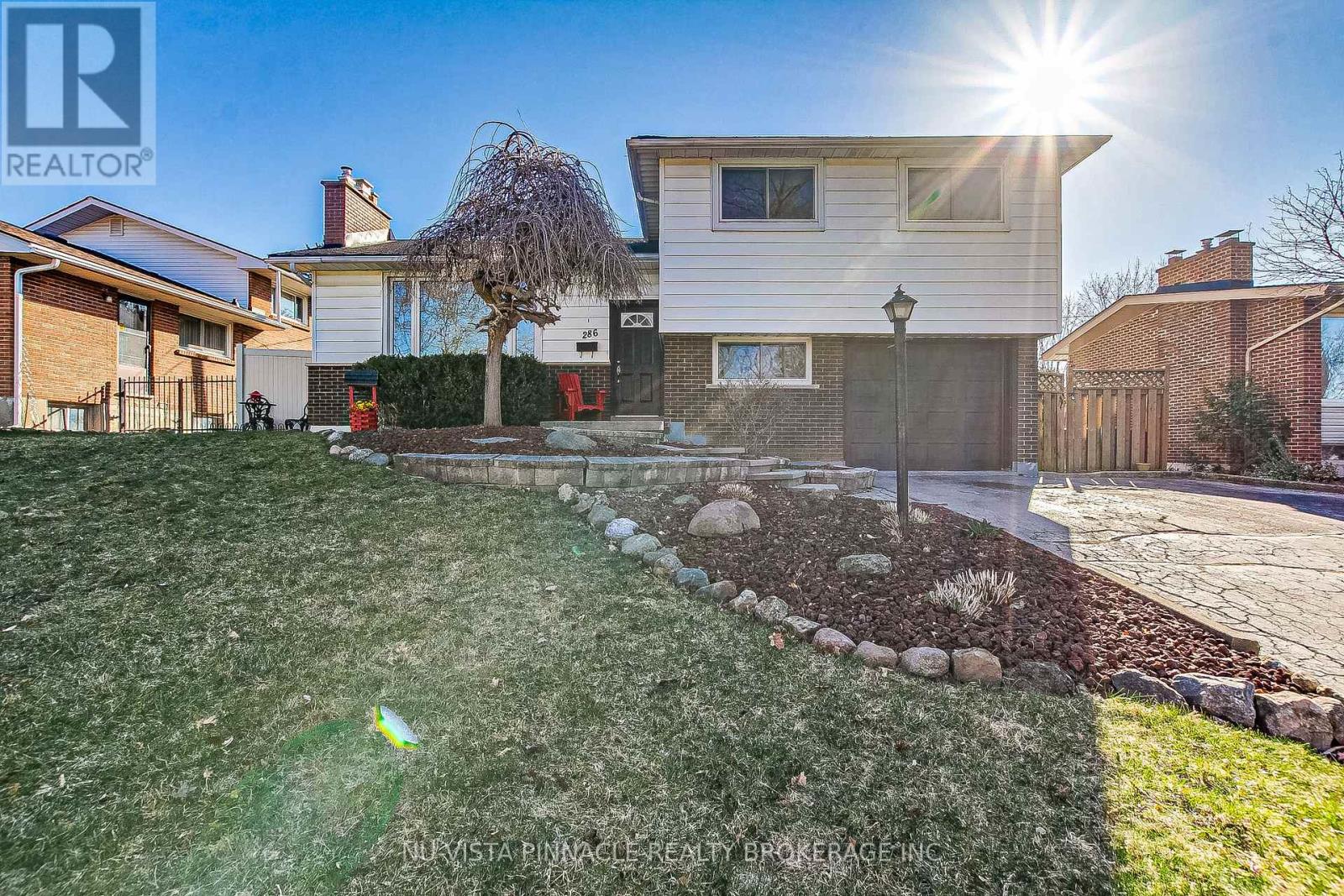 MLS® listing #29584681 for sale located at 286 PANORAMA CRESCENT