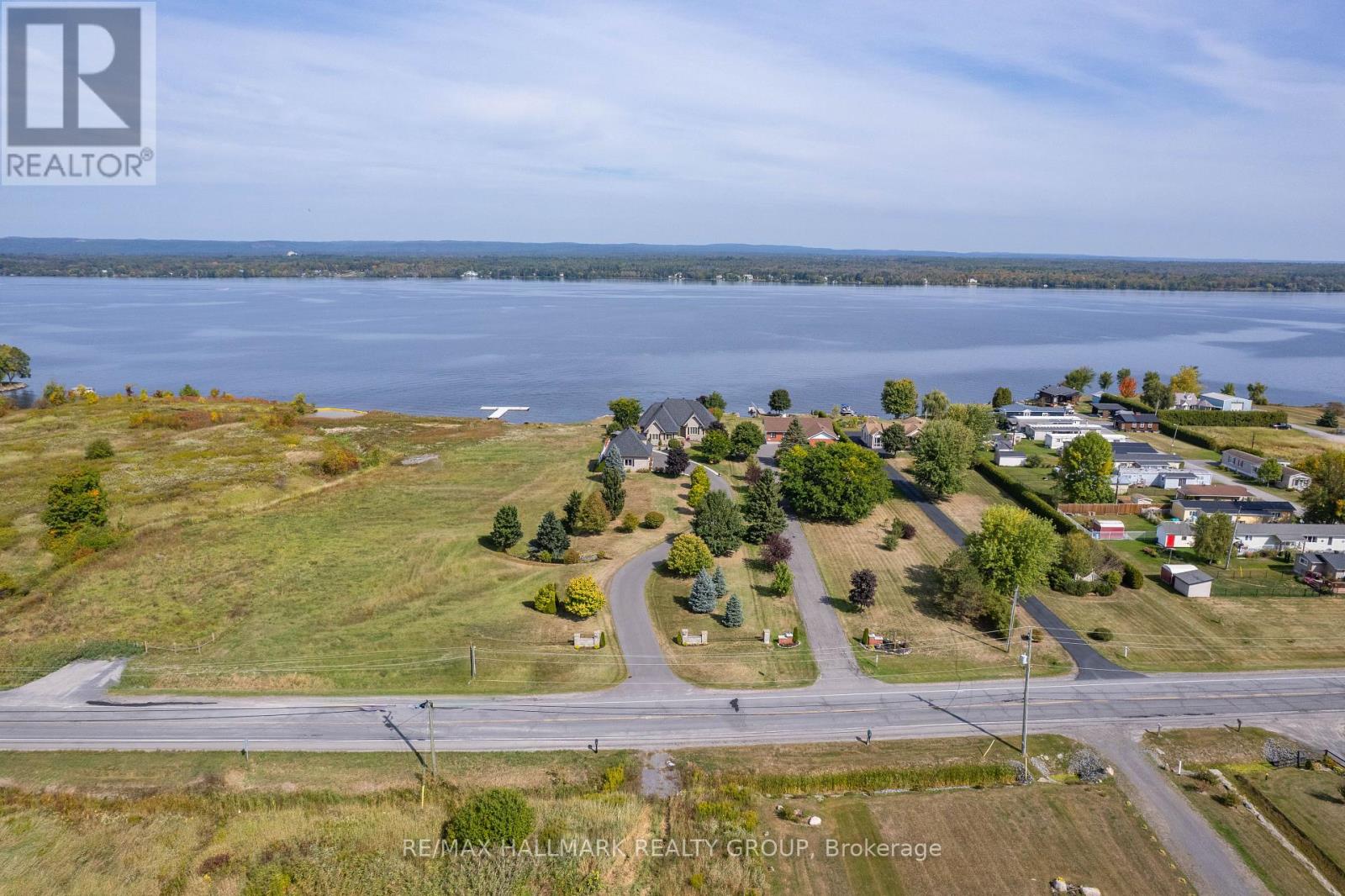 MLS® listing #29584698 for sale located at 3285 FRONT ROAD S