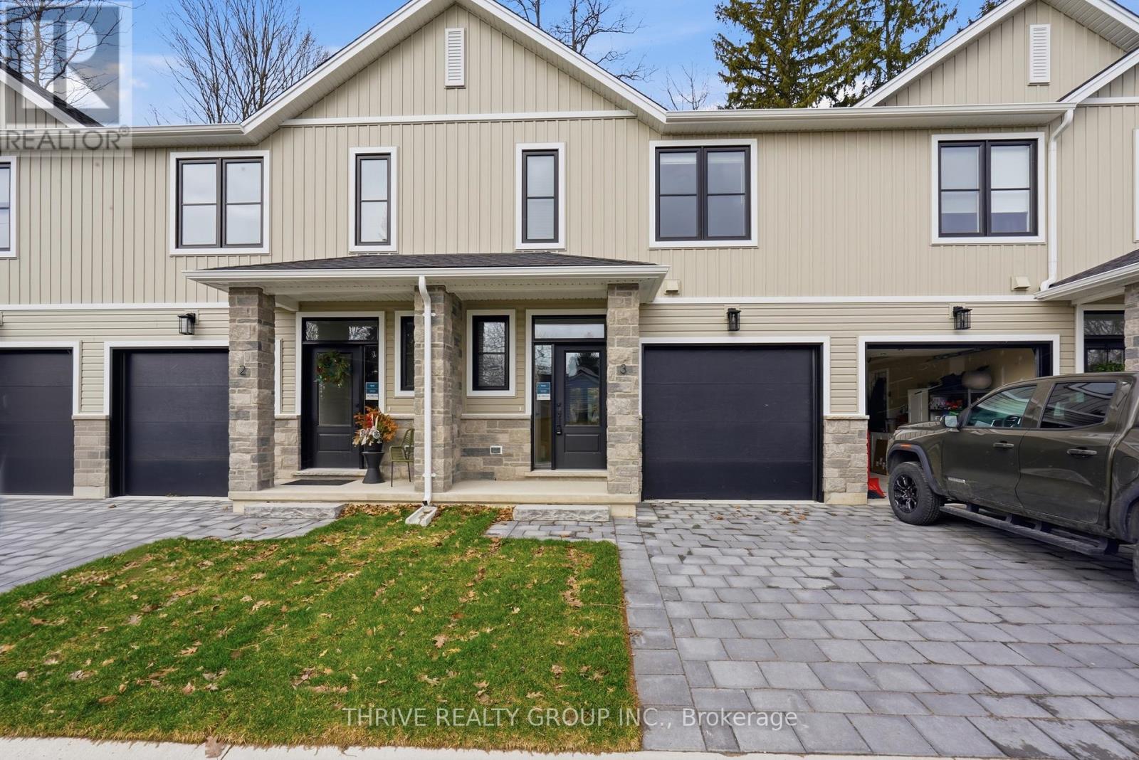 MLS® listing #29584755 for sale located at 3 - 279 HILL STREET