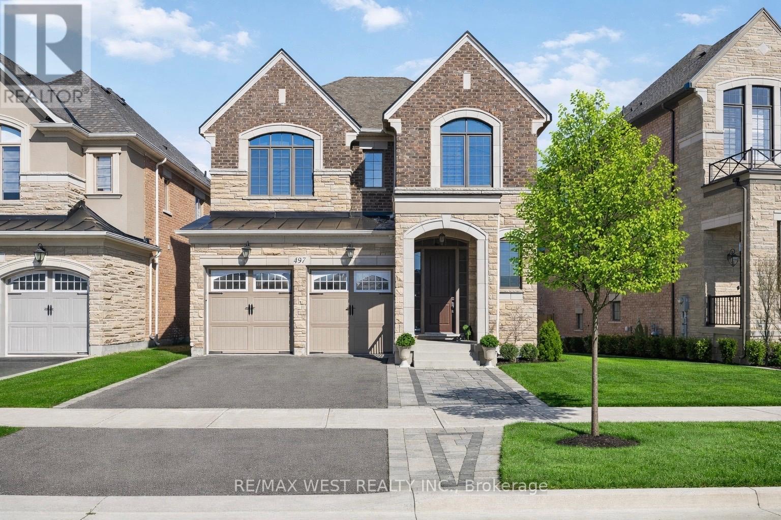 MLS® listing #29584761 for sale located at 497 KLEINBURG SUMMIT WAY