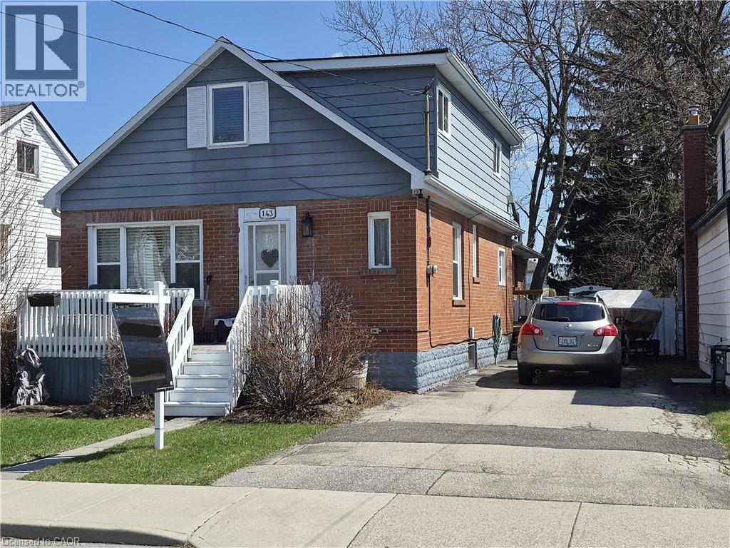 MLS® listing #29584817 for sale located at 143 WALTER Avenue S