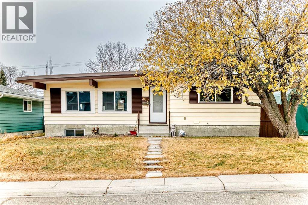 MLS® listing #29584956 for sale located at 307 Huntridge Road NE
