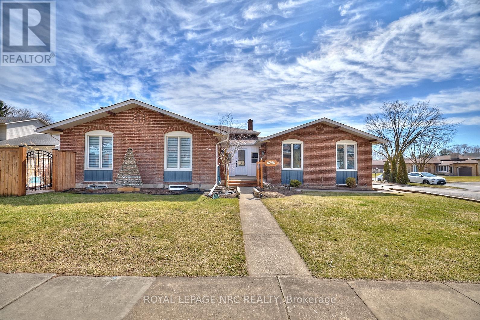 MLS® listing #29584991 for sale located at 6796 STOKES STREET