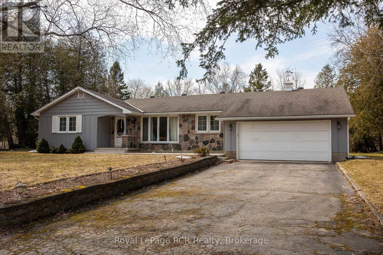 MLS® listing #29585757 for sale located at 406 BALMY BEACH ROAD