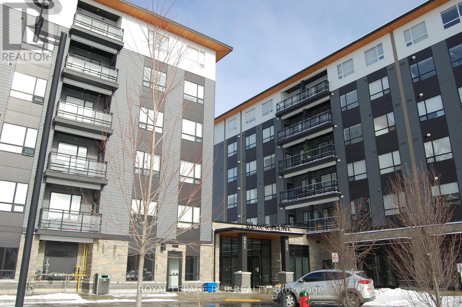 MLS® listing #29587480 for sale located at 505 - 247 NORTHFIELD DRIVE E