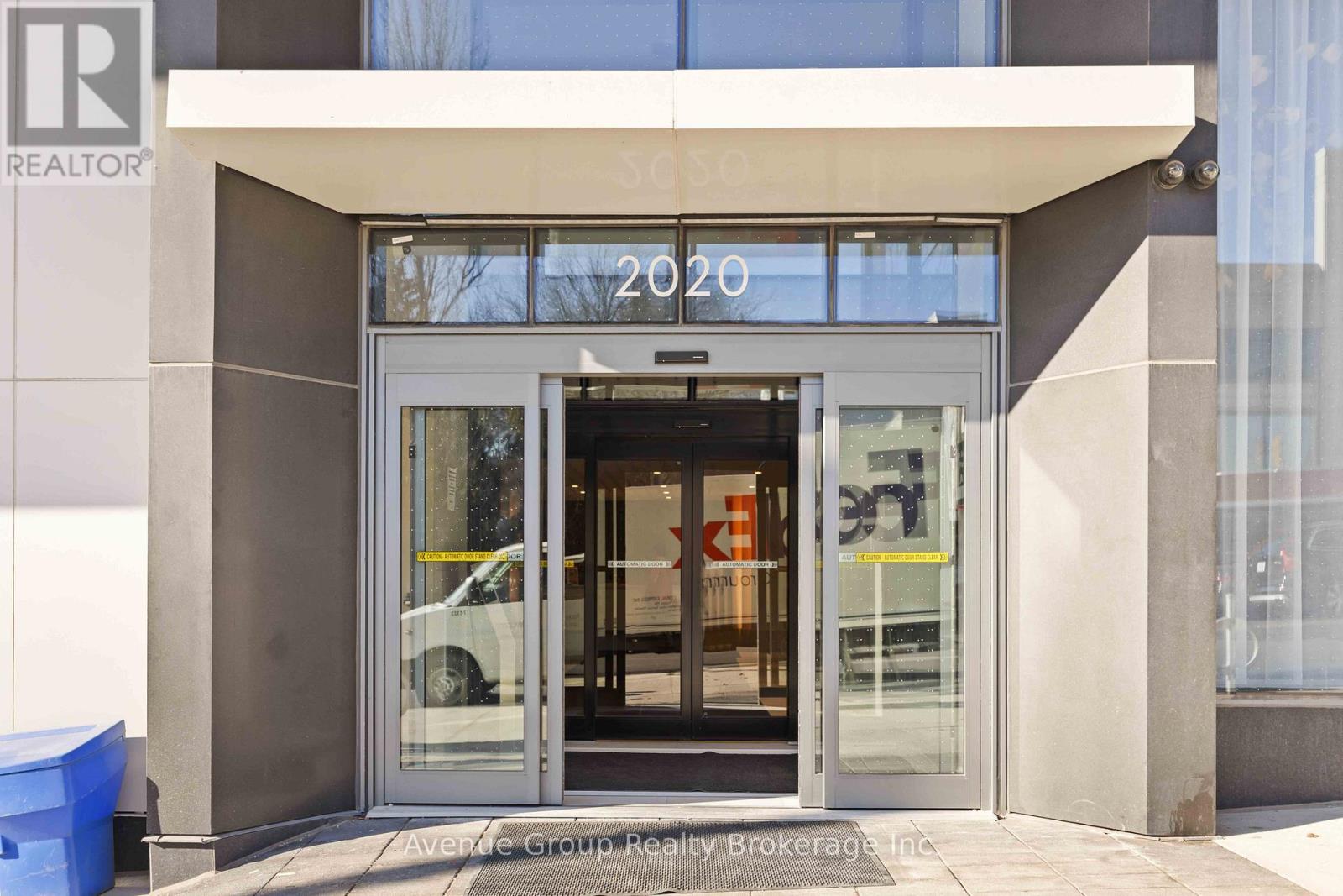 MLS® listing #29590965 for sale located at 827 - 2020 BATHURST STREET