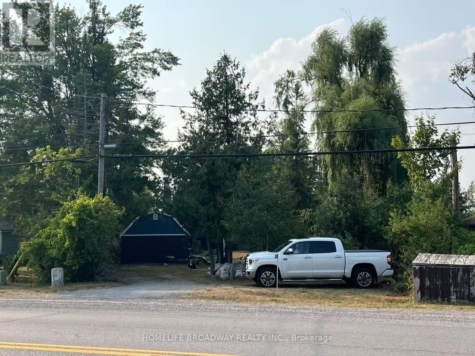 MLS® listing #29591146 for sale located at 1389 PORTAGE ROAD