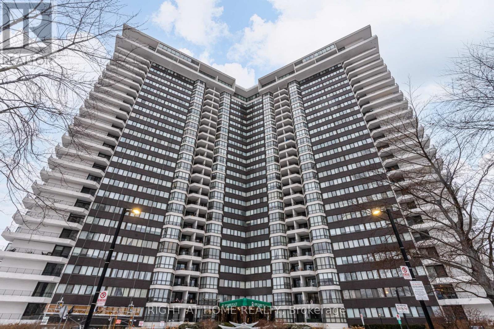MLS® listing #29591254 for sale located at 606 - 1333 BLOOR STREET
