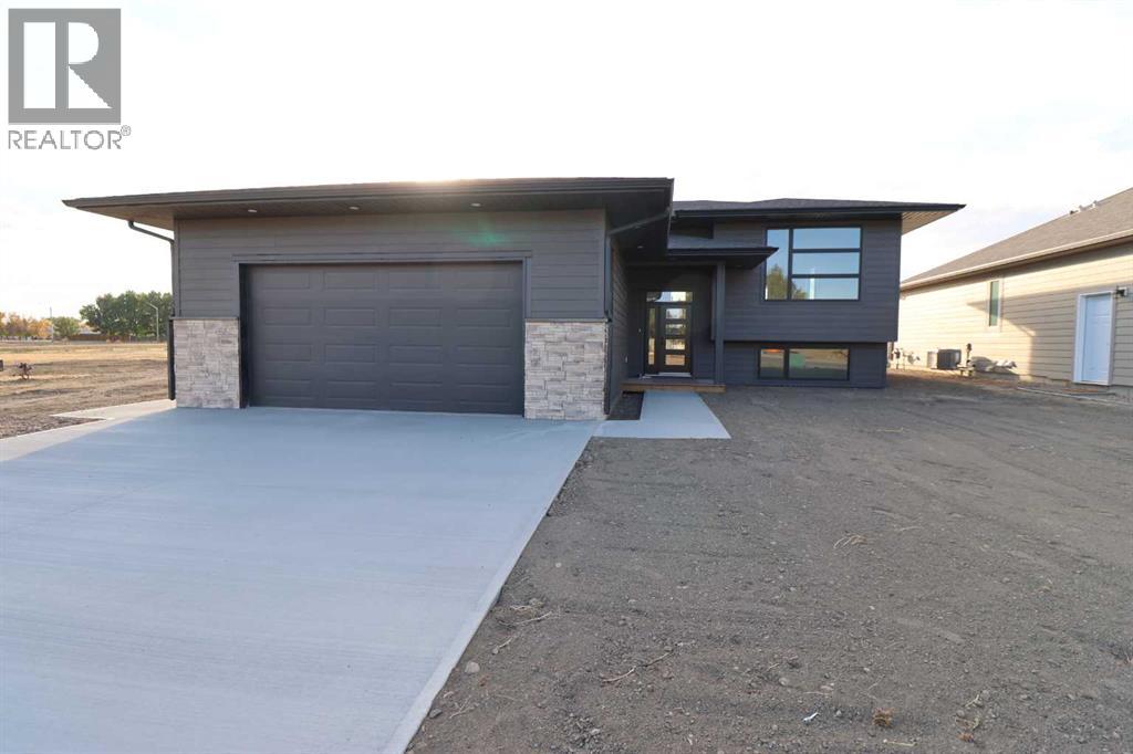 MLS® listing #29591487 for sale located at 531 4 st