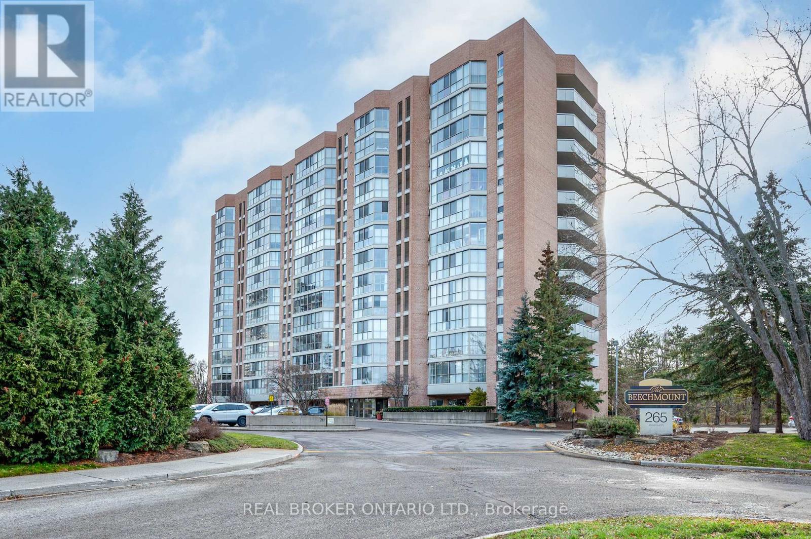 MLS® listing #29591572 for sale located at 101 - 265 WESTCOURT PLACE