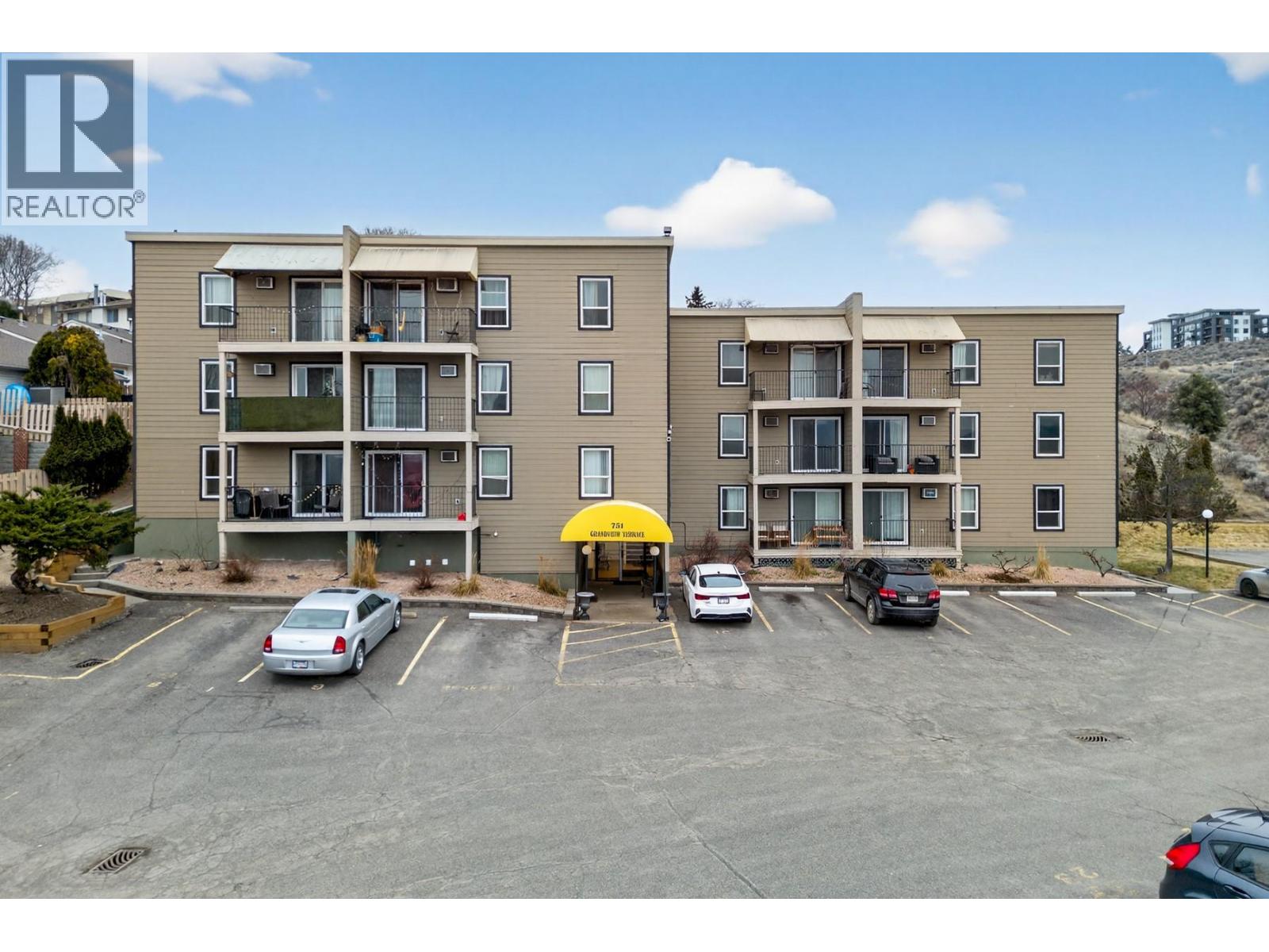 MLS® listing #29591809 for sale located at 751 Grandview Terrace Unit# 107