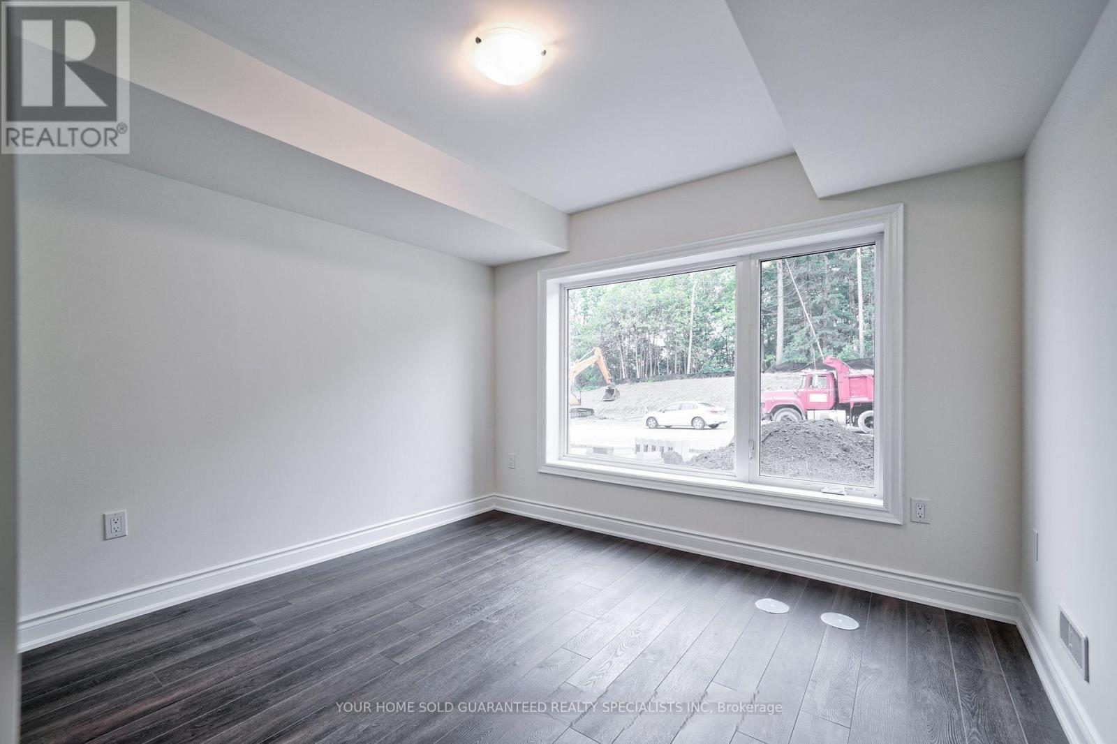 MLS® listing #29592853 for sale located at 14 BENNINGTON ROAD