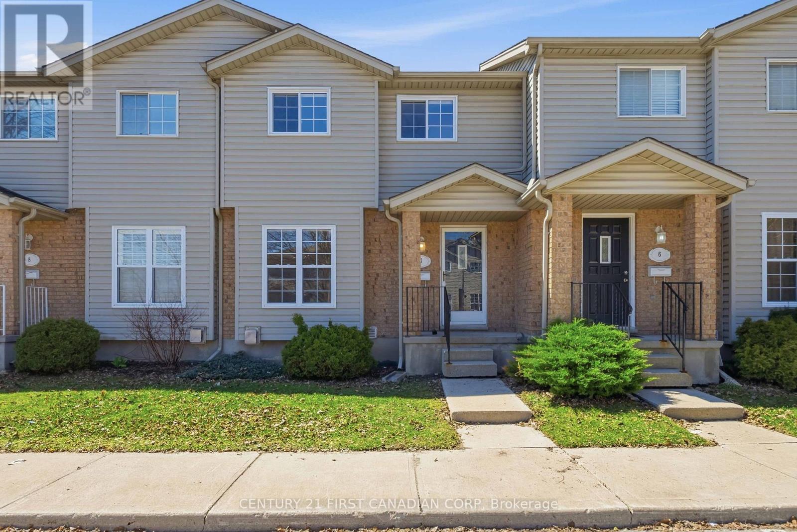 MLS® listing #29592869 for sale located at 7 - 1920 MARCONI BOULEVARD