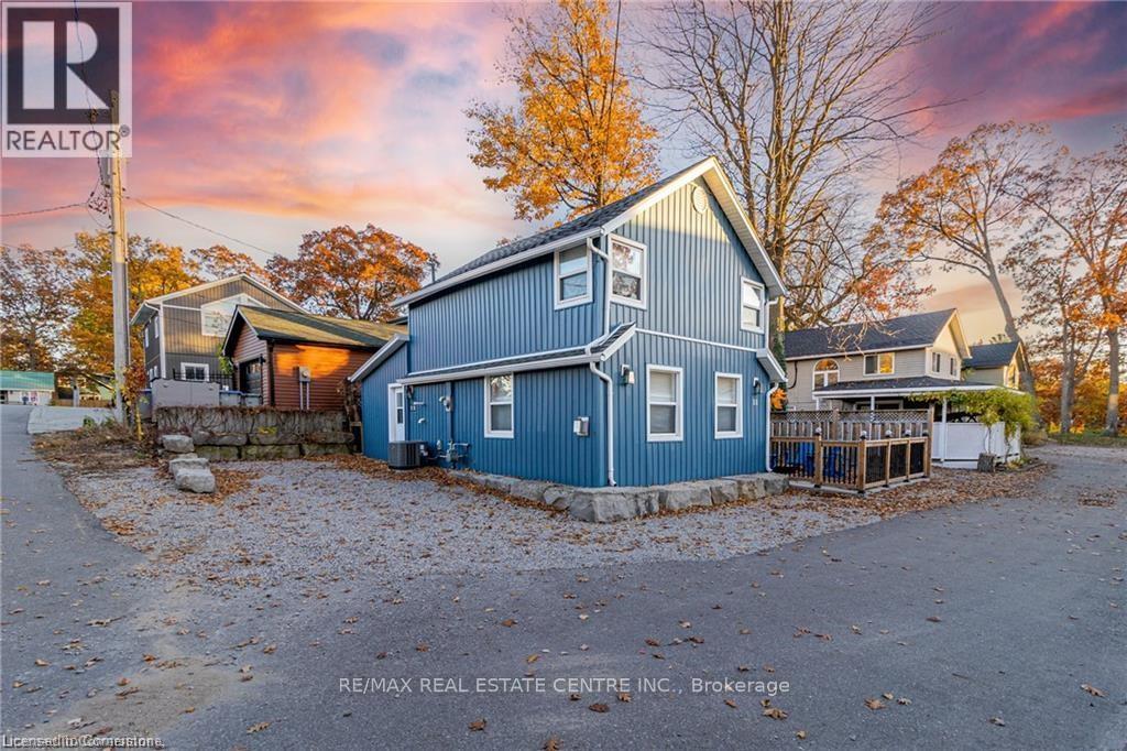 MLS® listing #29592903 for sale located at 11 DIETRICH CRESCENT